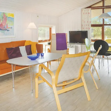 Beach Front Home In Ringkobing With Sauna Ferienhaus